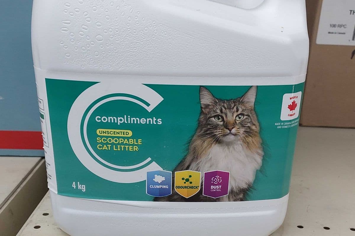 Compliment unsented scoopable cat litter (4kg )
