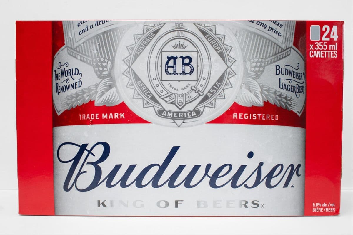 Budweiser (24 Pack) (1 x 355 ml)