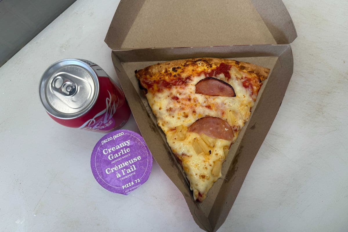 Pizza slice with a dip and pop (Veg/ Cheese/ pepperoni/ Hawaiian)