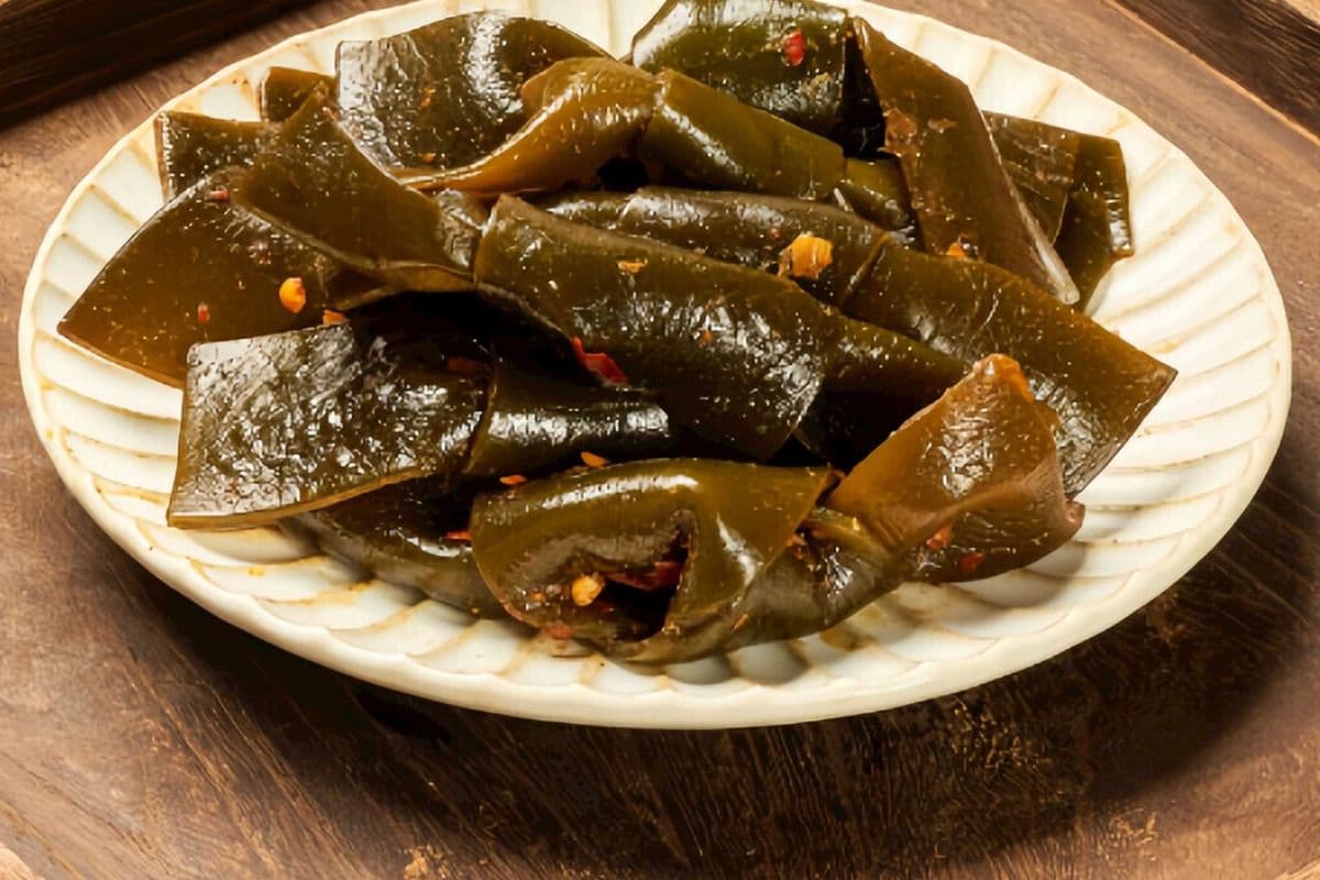 Braised kelp knot 周黑鸭风味海带结