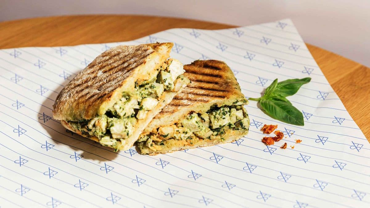 Grilled Pesto Chicken Sandwich