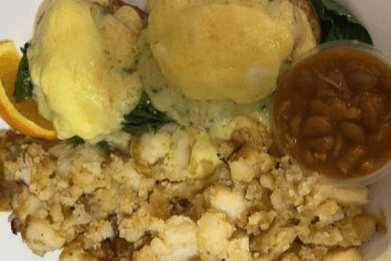 Spinach and Tomato Eggs Benedict