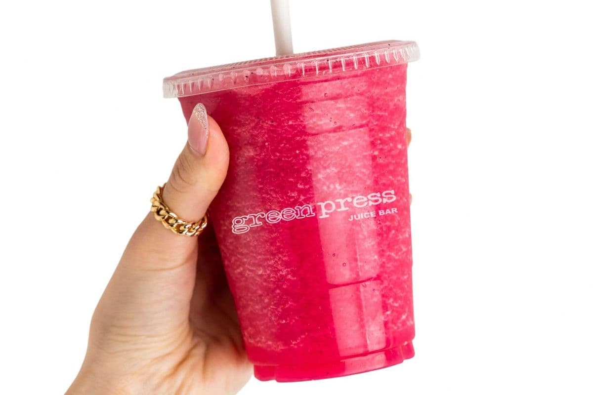Pink Dragon Smoothie (12 oz) (180 Cal)