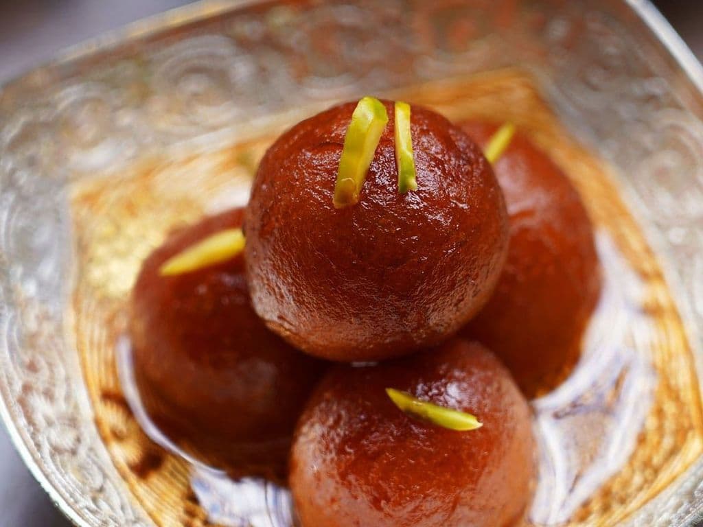 Gulab Jamun (Warm)