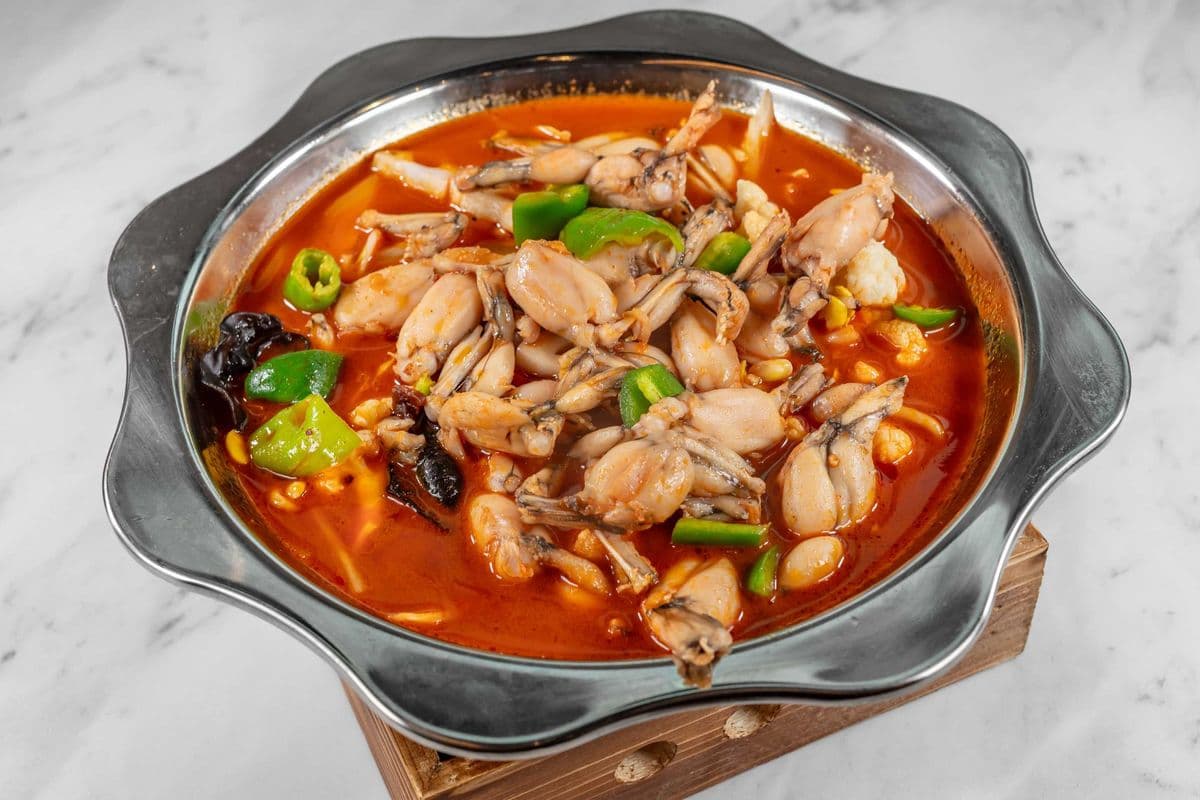 P02 Fried Frog Dry Pot 干锅牛蛙
