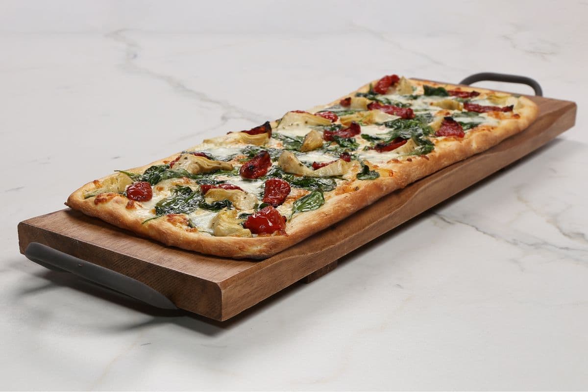 Spinach and Artichoke Gourmet Flatbread (12 Slices)