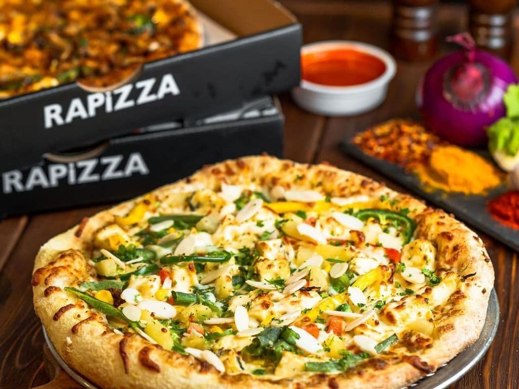 Navratan Pizza (V)