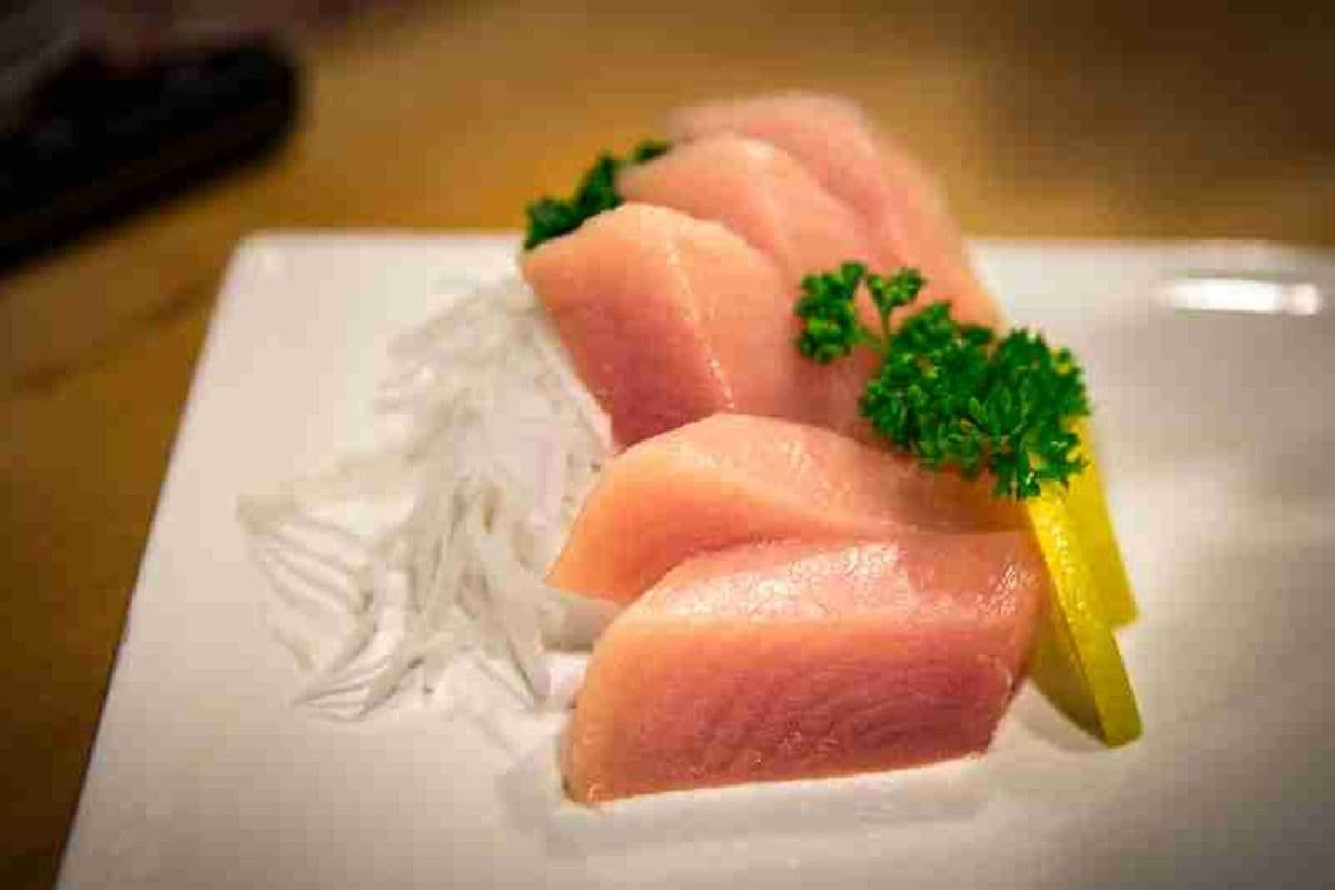 Tuna Sashimi (6pcs)