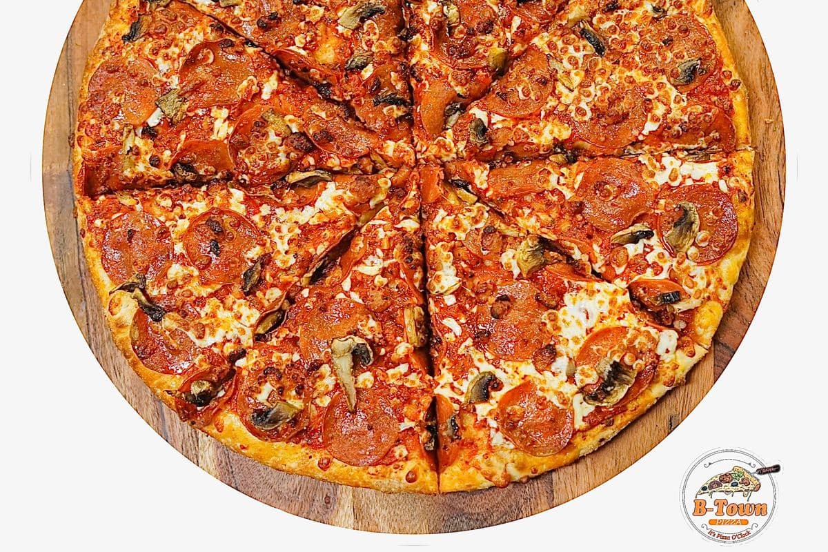 Large Canadian Pizza
