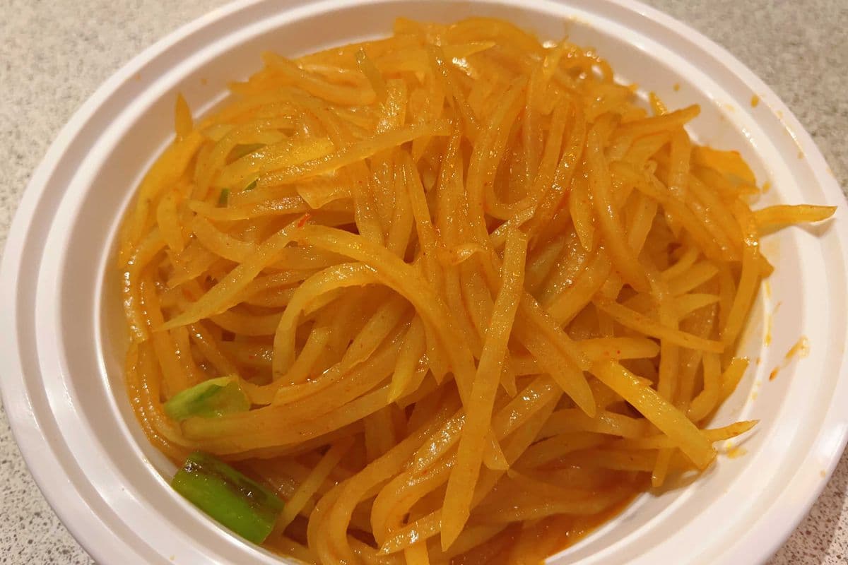 8. Sauted Spicy and Sour Shredded Potatoes 酸辣土豆丝