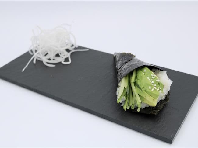 Avocado Cucumber Hand Roll (1pc)