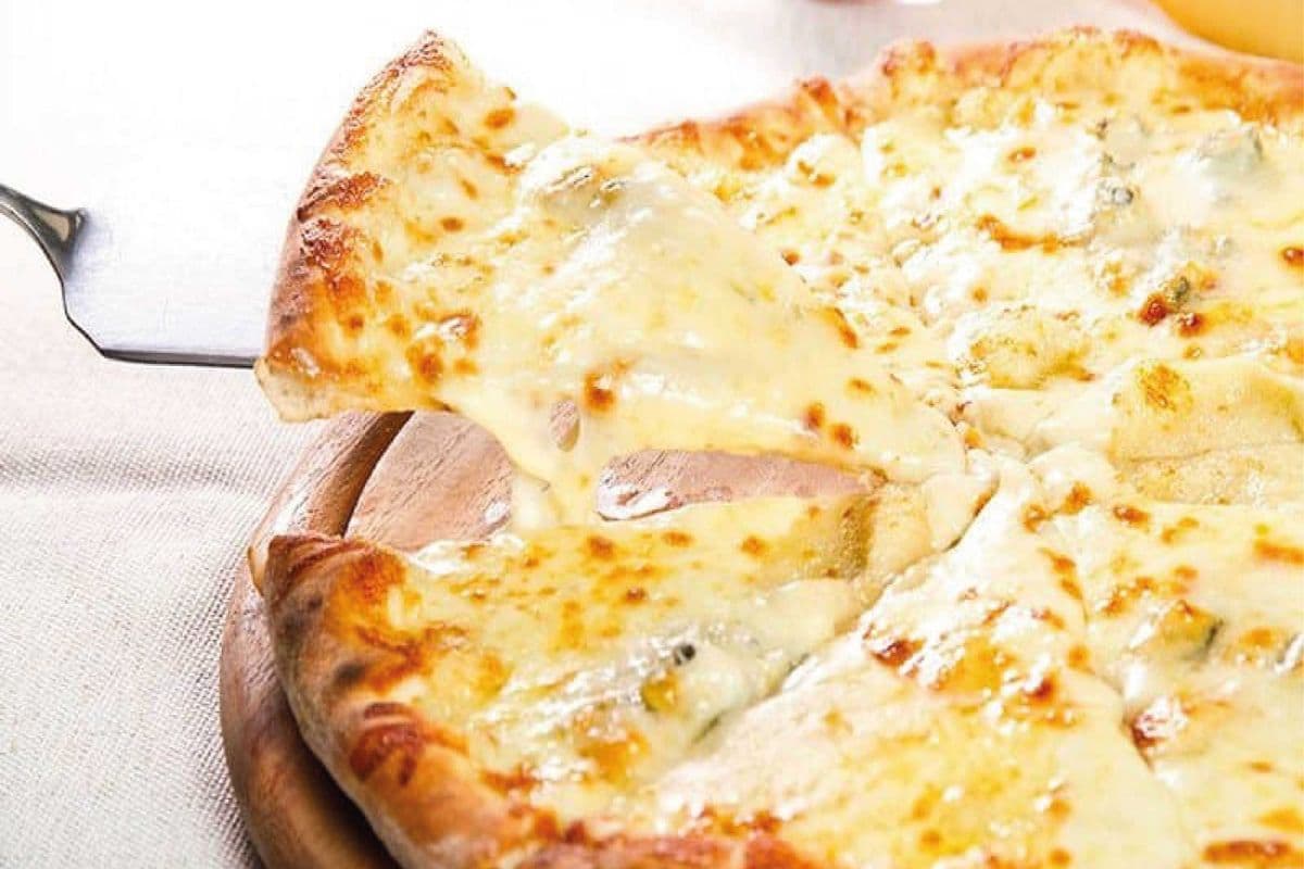 Pizza 10'' aux quatre fromages