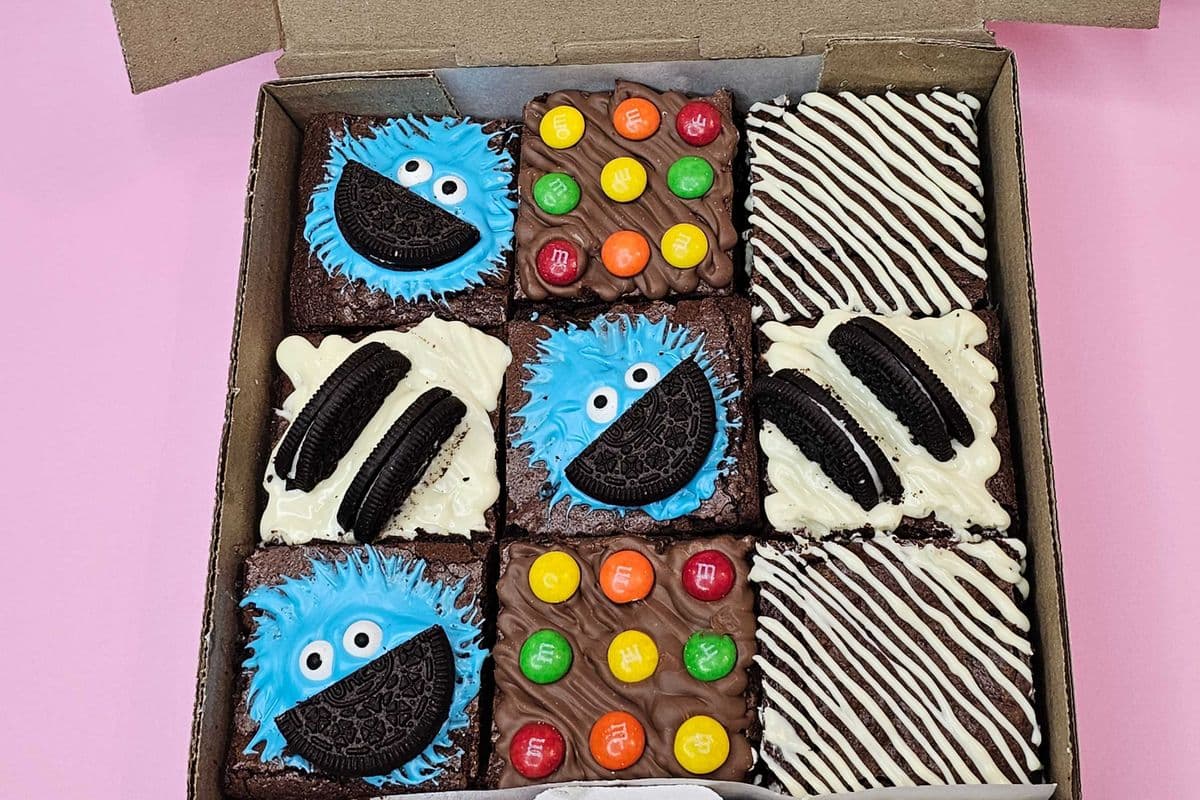 The Brownie Carnival – 9 Bites of Happiness 🎡🍬