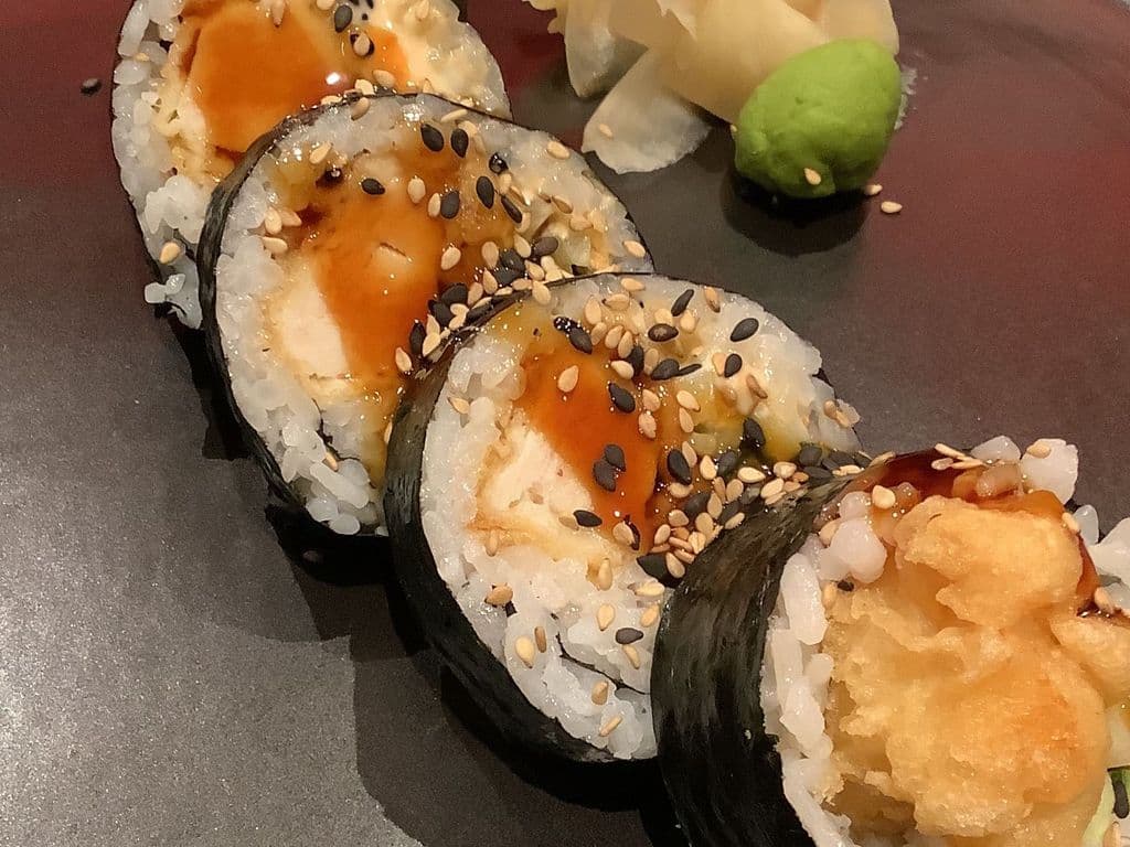 106. Tori Maki ( Poulet Frit)5 mcx
