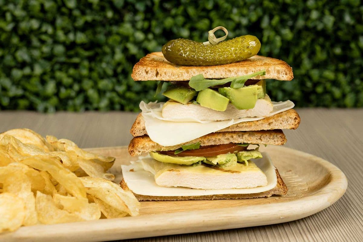 Avocado Delight (Halal)