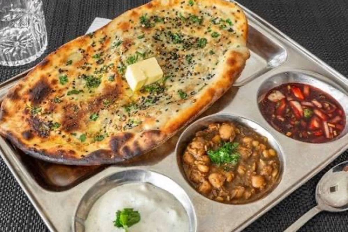 Amritsari Kulcha Chole