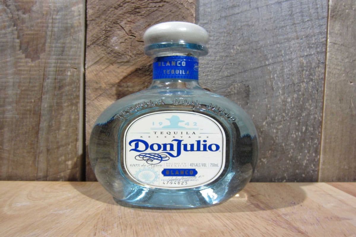 DON JULIO BLANCO 750ML (1 x 750ML)