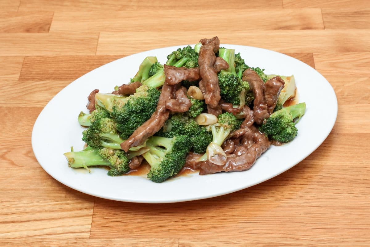 Broccoli and Beef 牛肉百加利