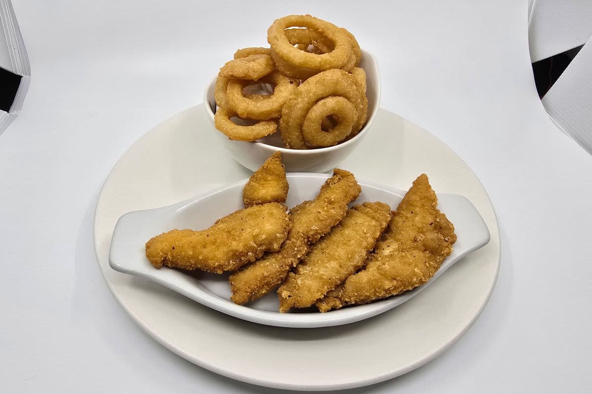 Chicken Fingers (4 pcs) & Onion Ring