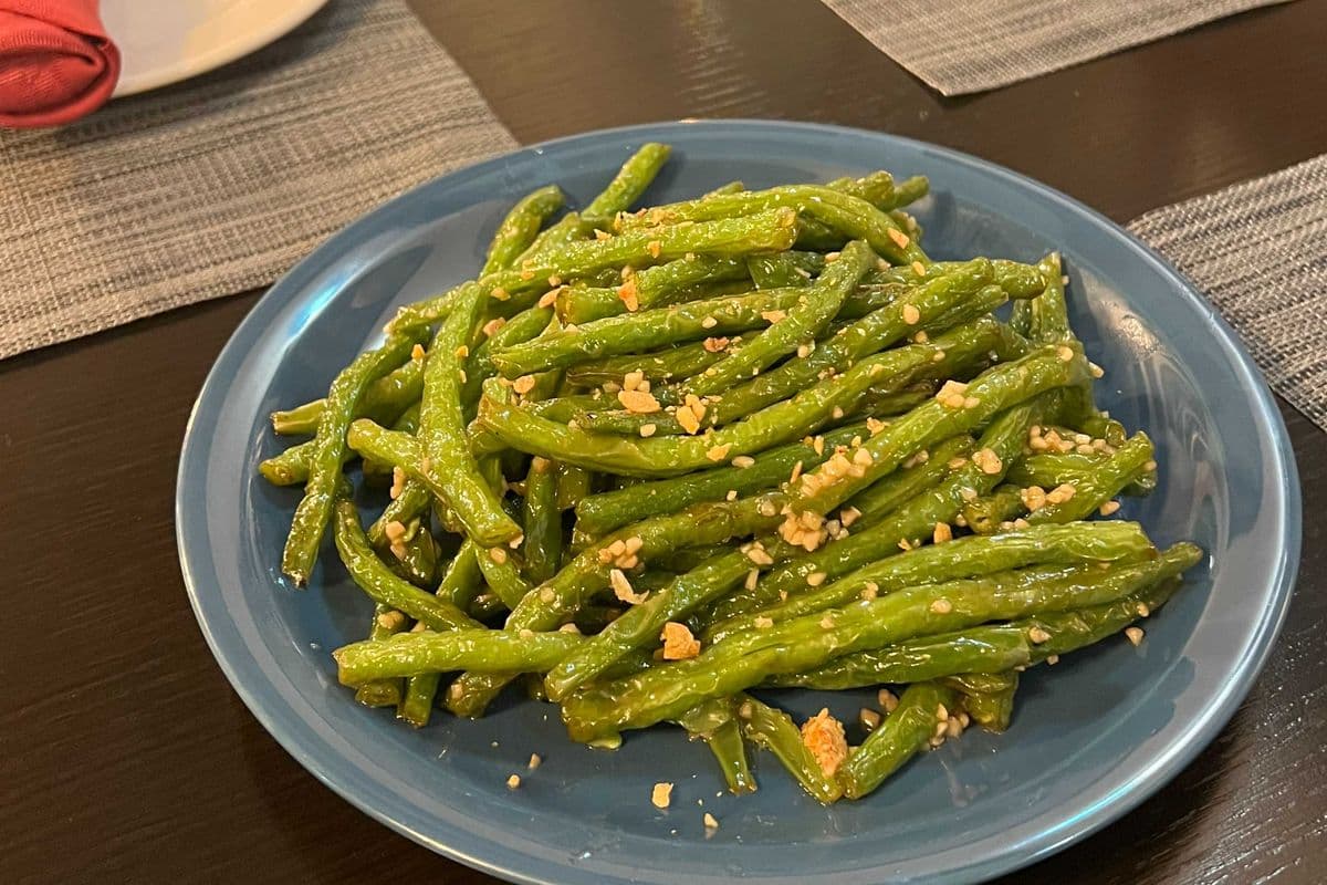 803. Green Bean Stir Fry with Garlic Sauce