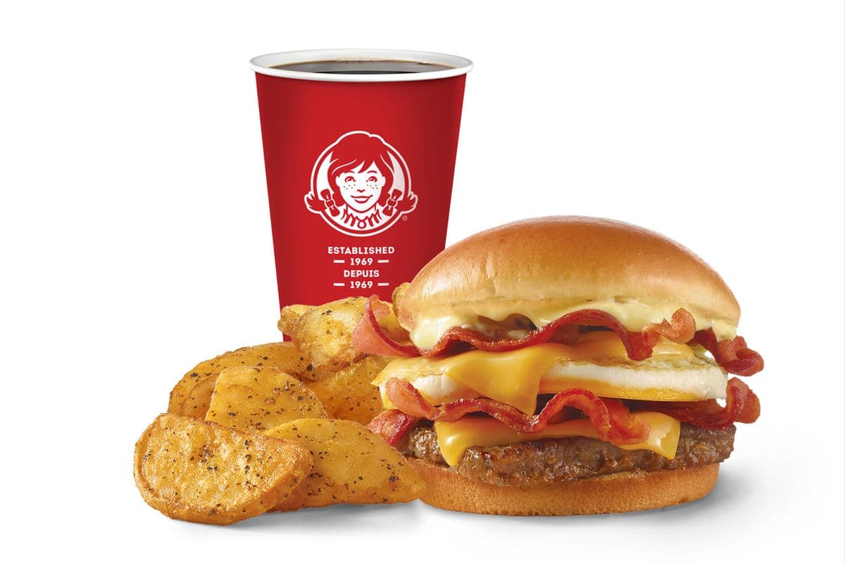 Combo baconator de déjeunerMD / Breakfast Baconator® Combo (Cals: 710)