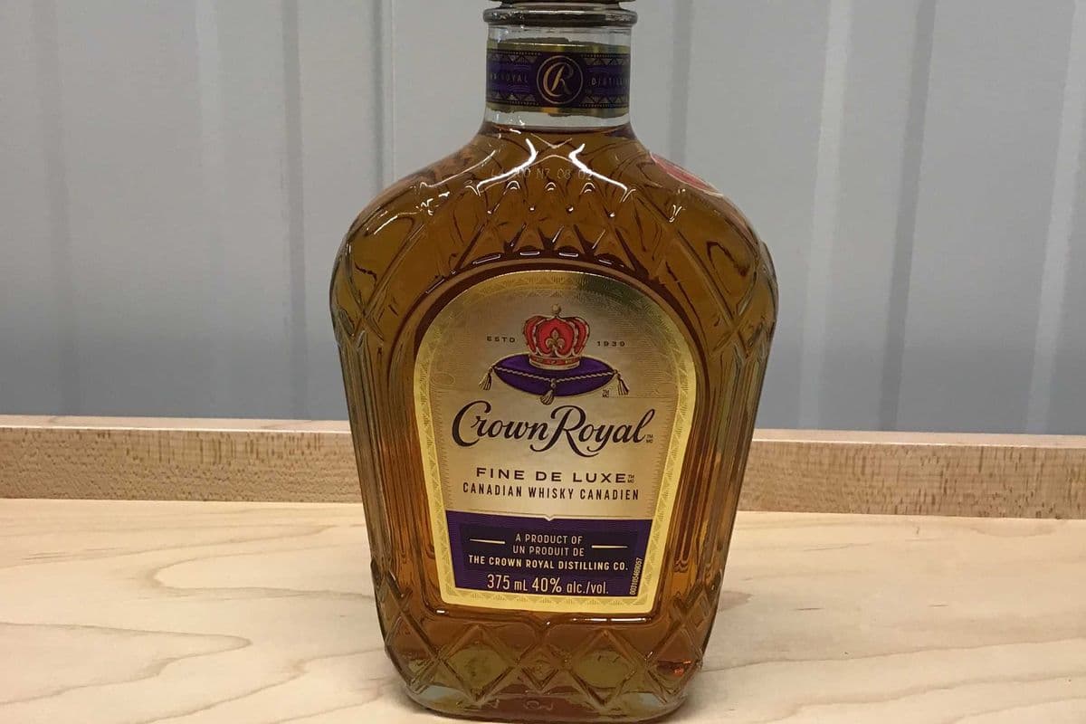 Crown Royal (1 x 750 ml)