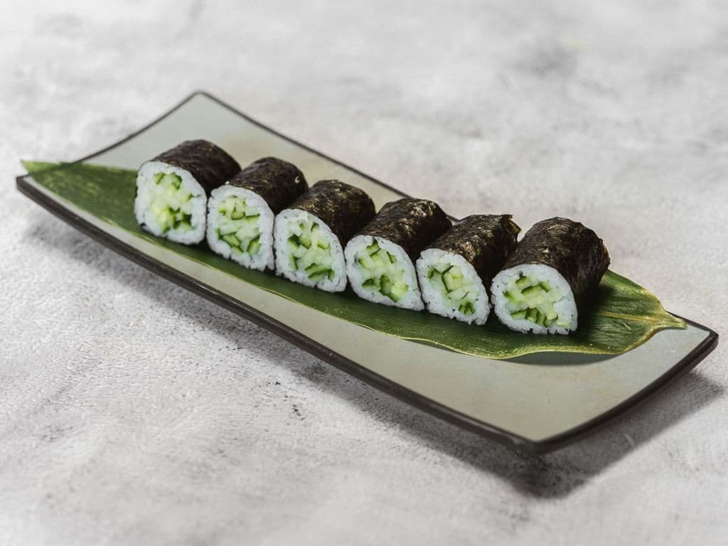 V08 Cucumber Roll (6pcs)