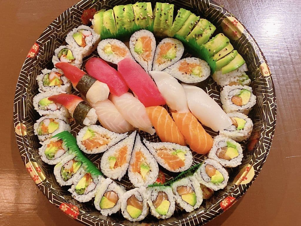 Party Tray 8 (42pcs)