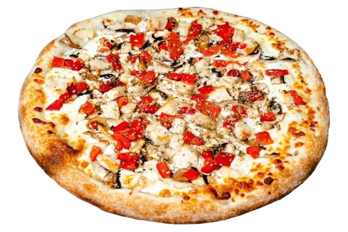 Grilled Chicken Alfredo Pizza