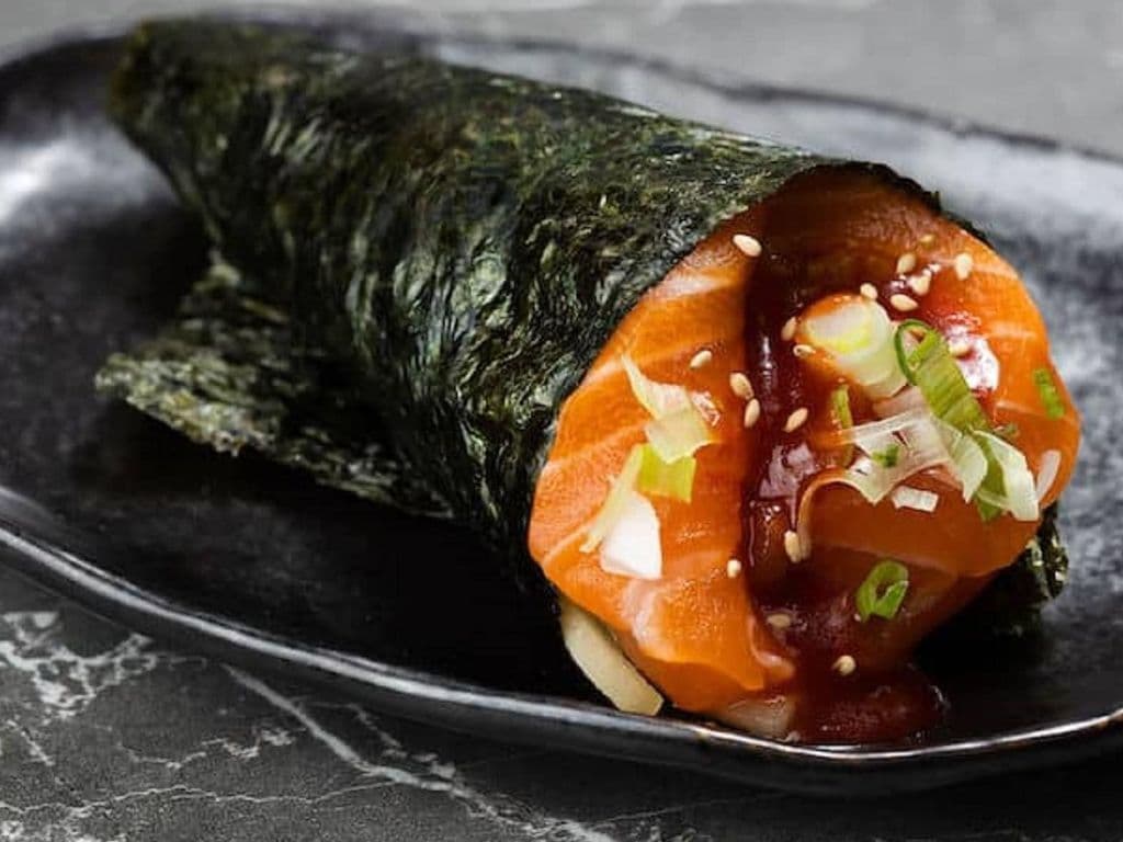 Spicy Salmon Cone