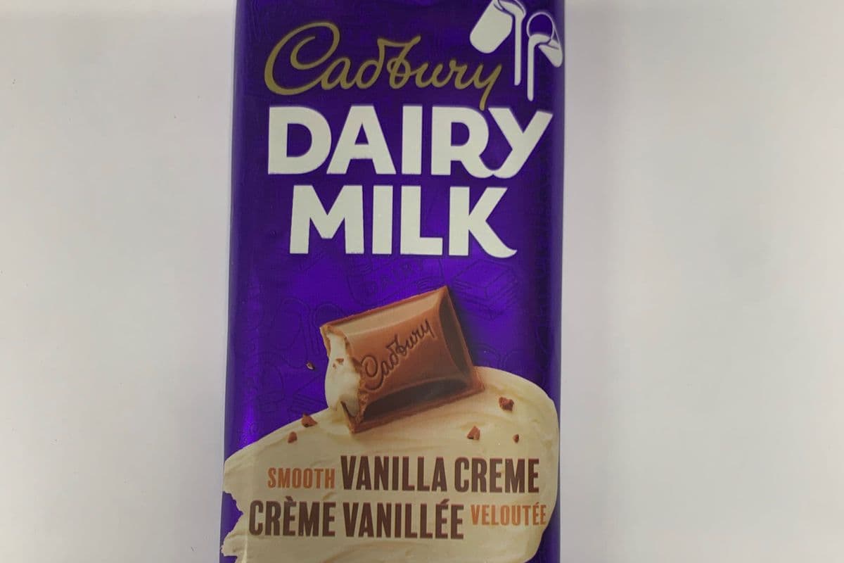 Cadbury Dairy Milk-Smooth Vanilla Creme (100 gm)