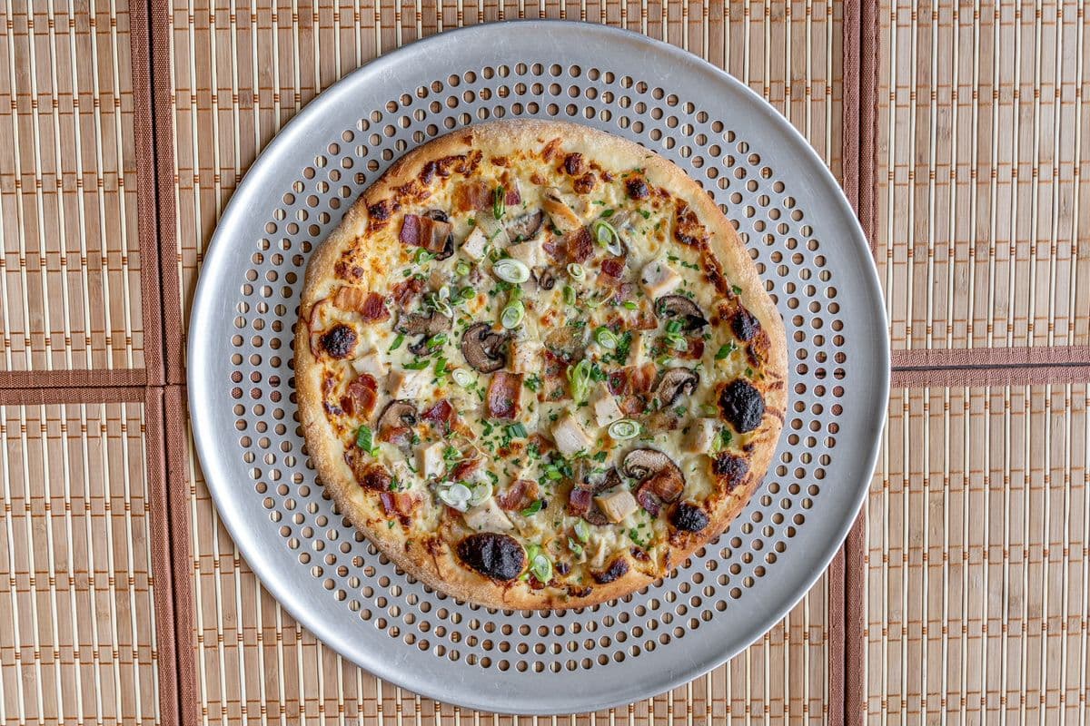 Medium chicken carbonara pizza