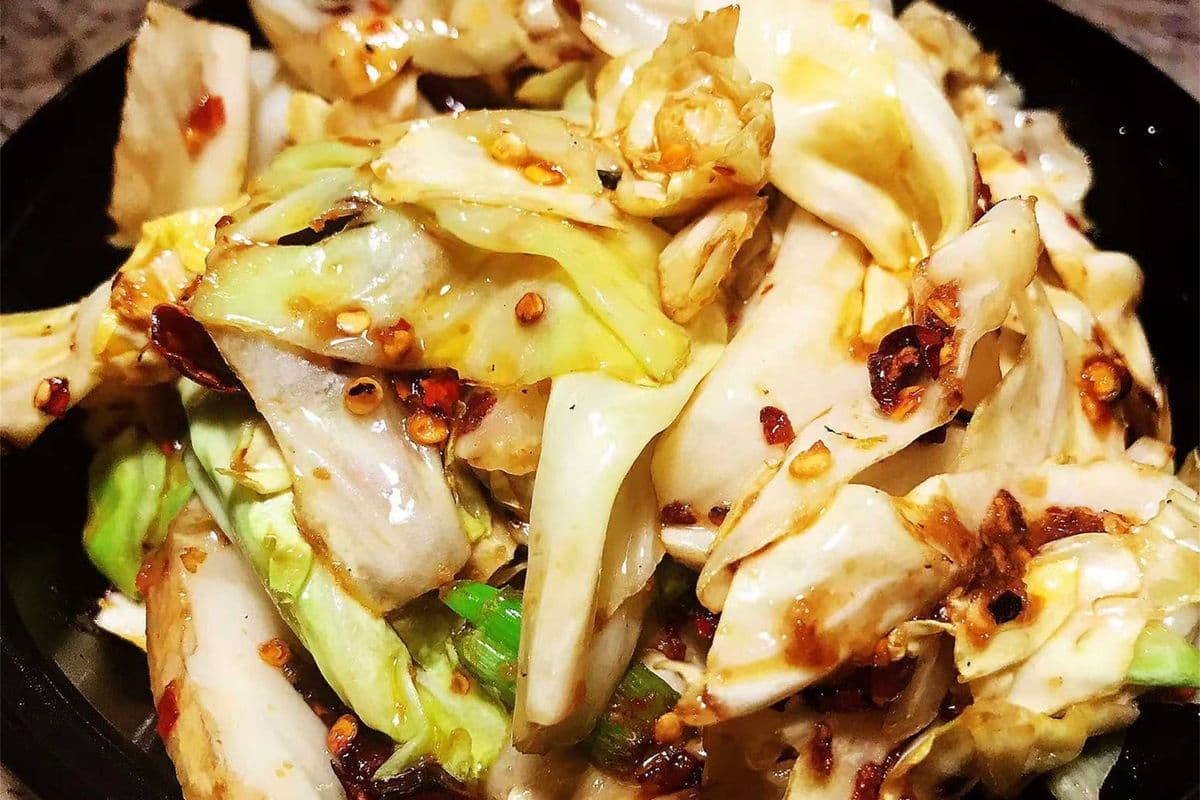 7. Spicy and Sour Chinese Cabbage 手撕包菜
