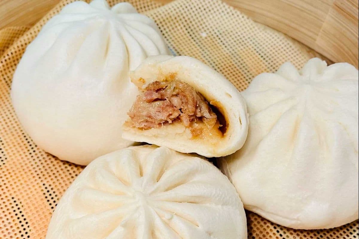 Vegetable & Pork Bun 菜肉包 ( 1 pc)