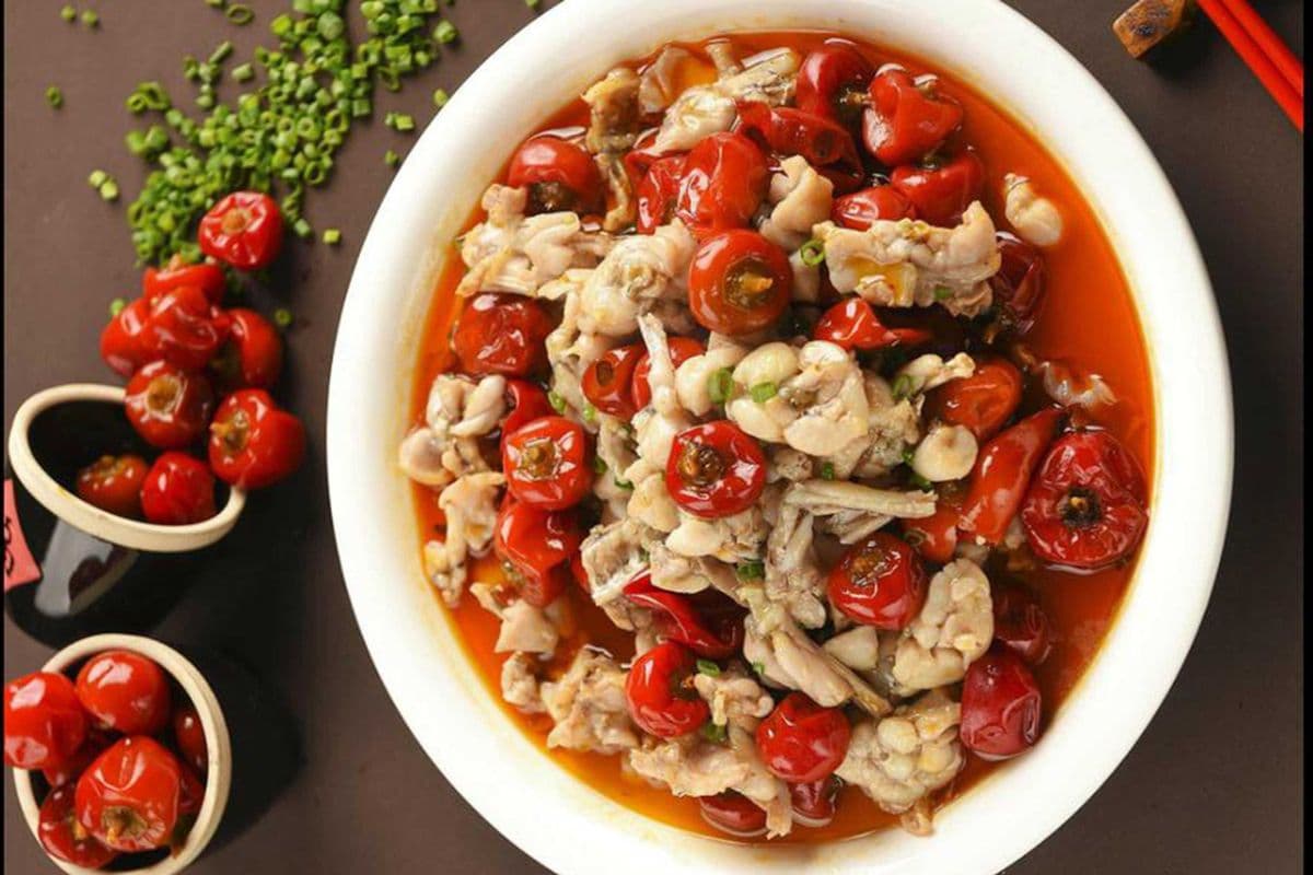 6. Stir Fried Bullfrog with Pickled Pepper Soup (泡椒牛蛙)