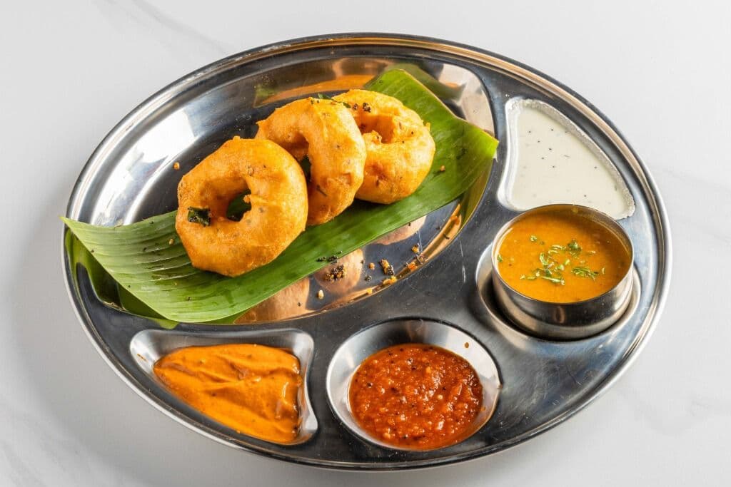 1. Methu Vada (3 pcs)