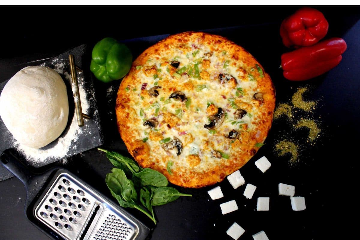 ⭐️Bestseller - Butter Chicken Pizza