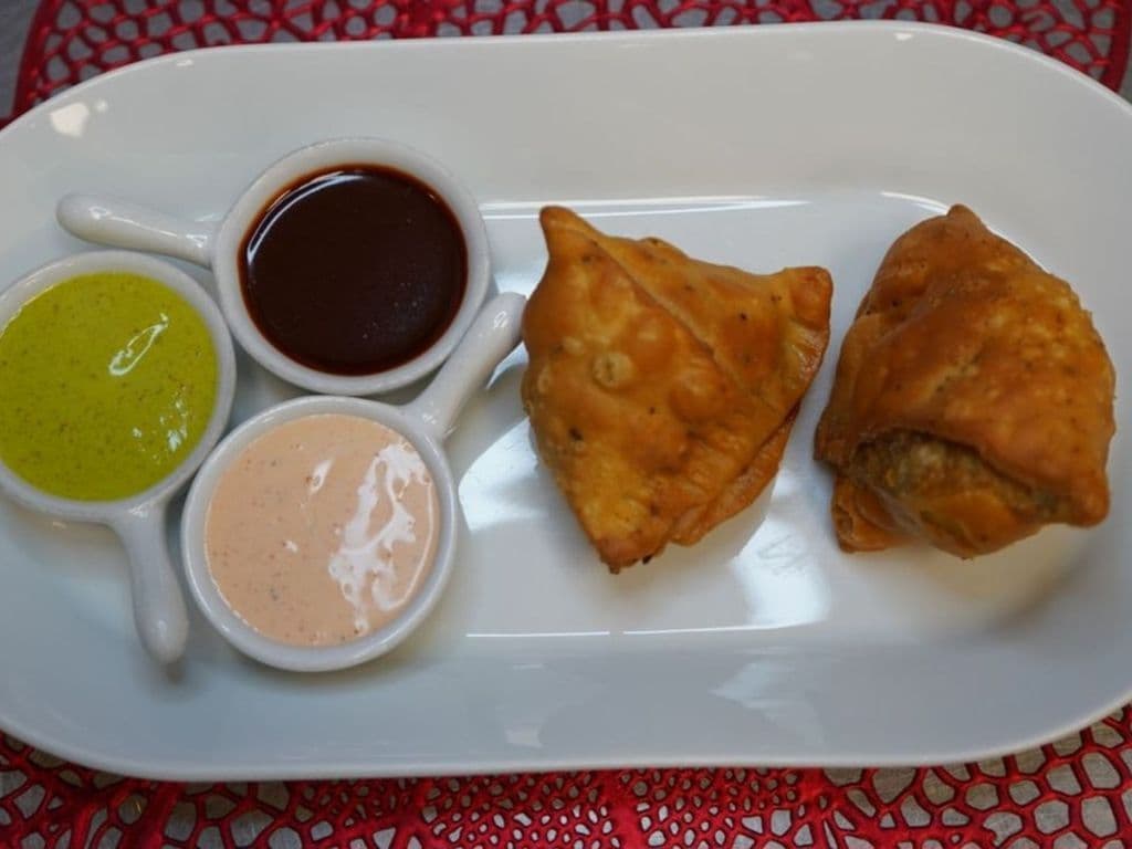 Beef Samosa 2 Piece