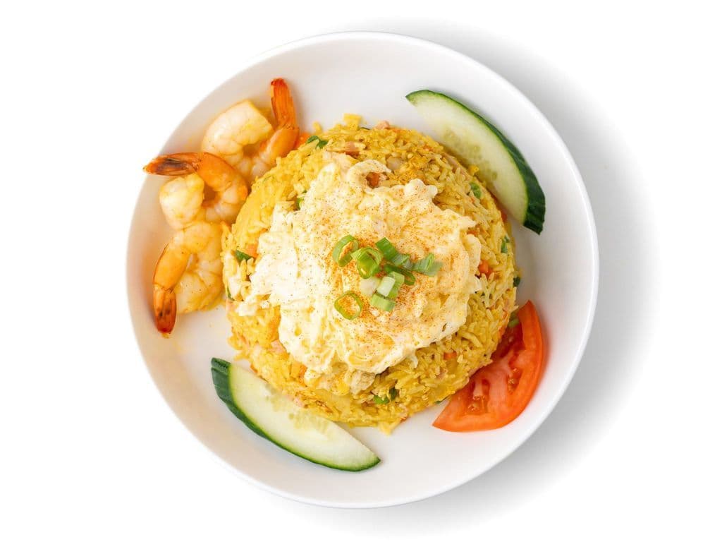 R7. Pineapple Fried Rice 菠 蘿 炒 飯