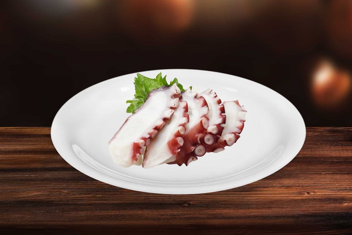 Tako Sashimi (3 pcs)