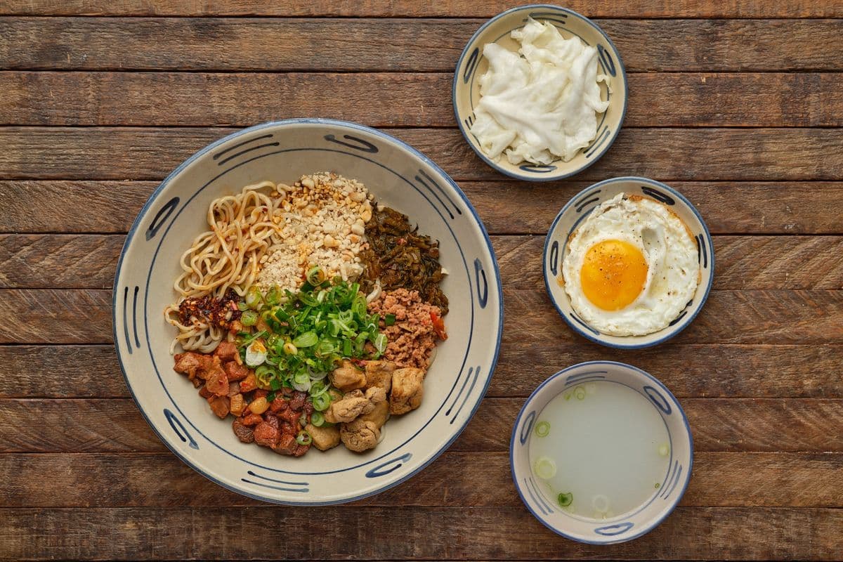 老昆明旧巷卤面 Kun-Ming Noodles