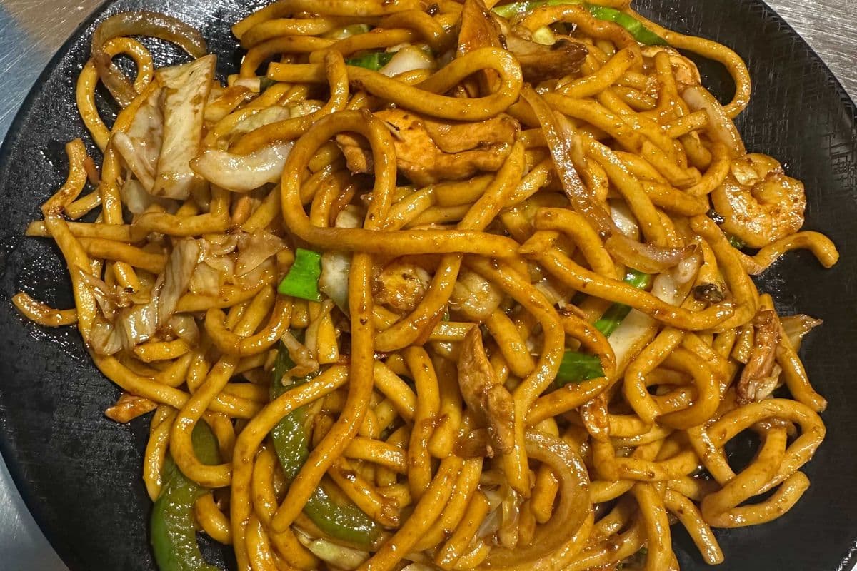 Chicken and Shrimp Shanghai Noodle