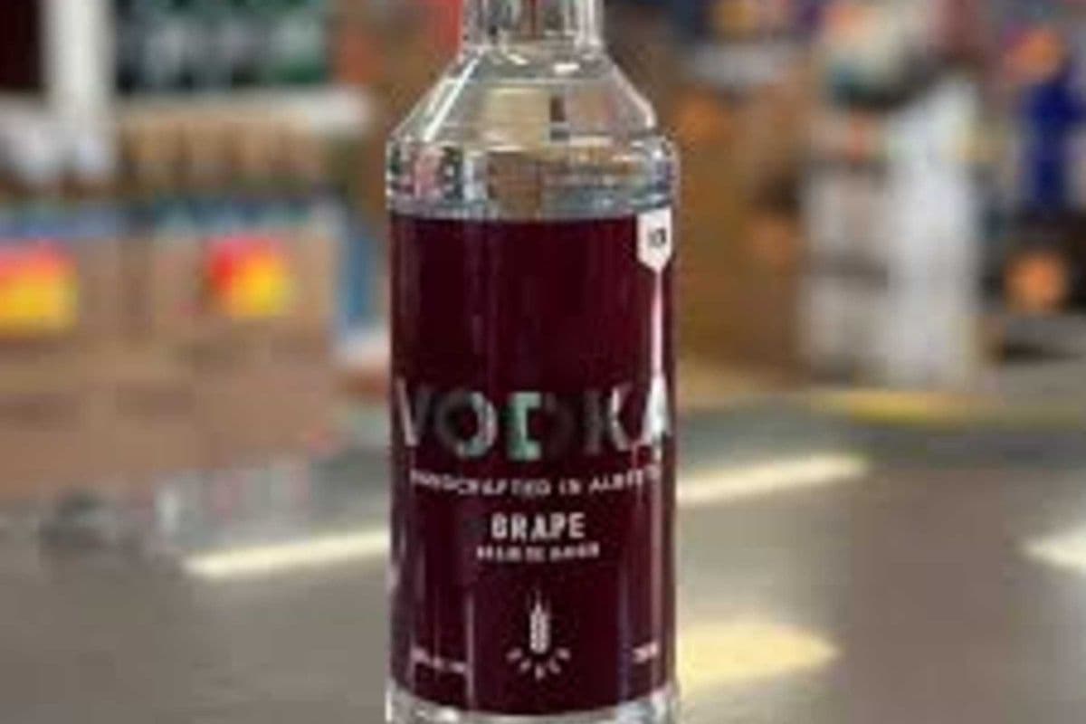 GP Vodka Grape (1 x 750 ml)