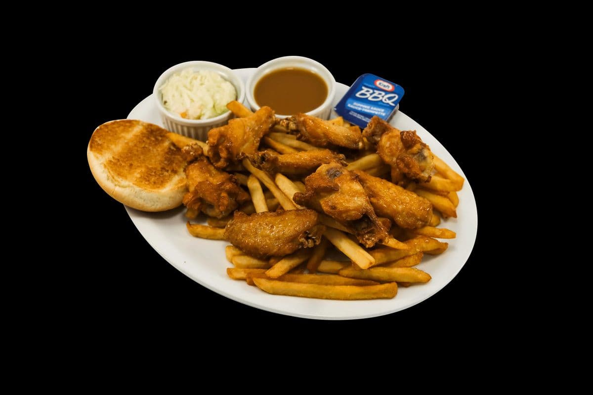 (08) ailes de poulet / Eight Chicken Wings Meal