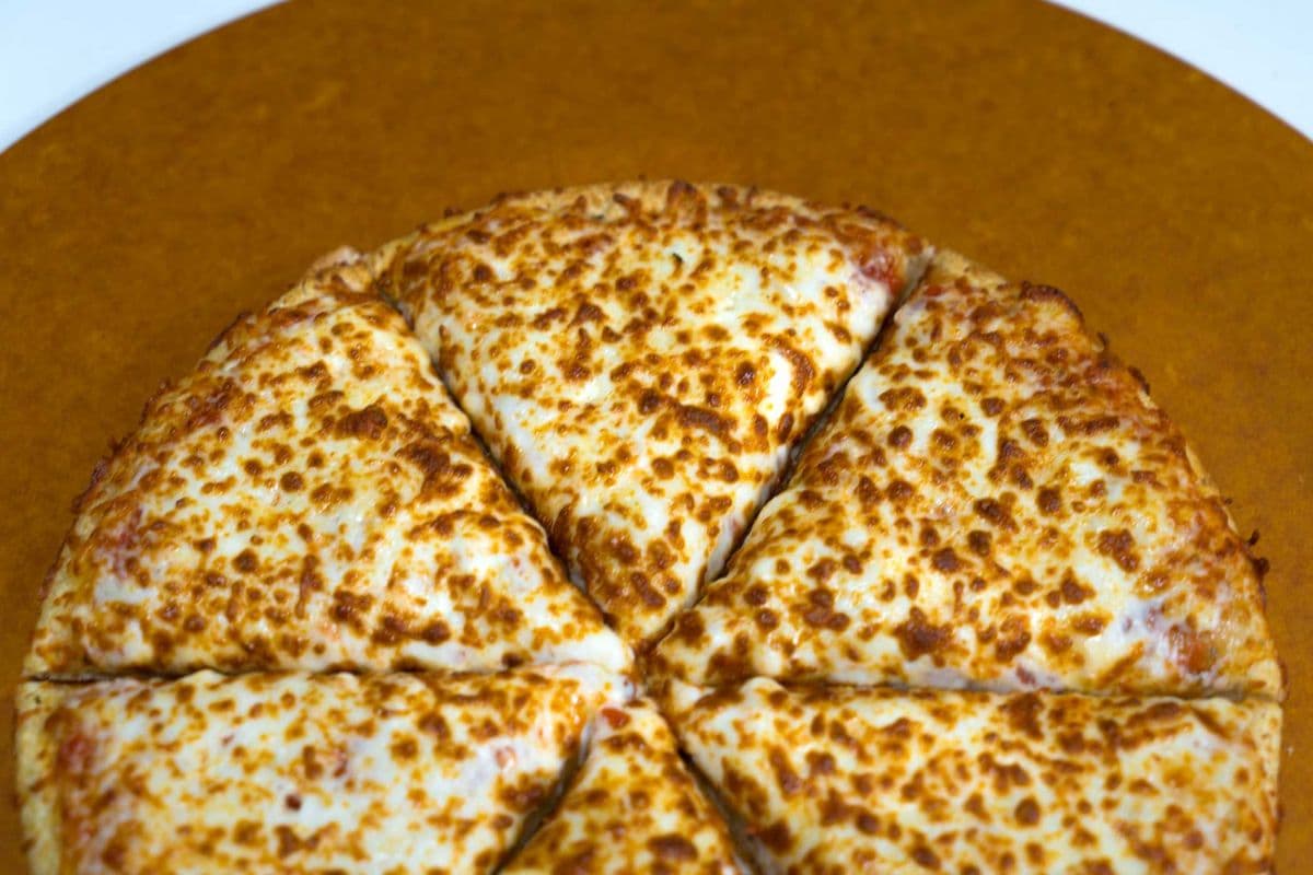 Medium Cheese Gluten-Friendly Speciality Pizza