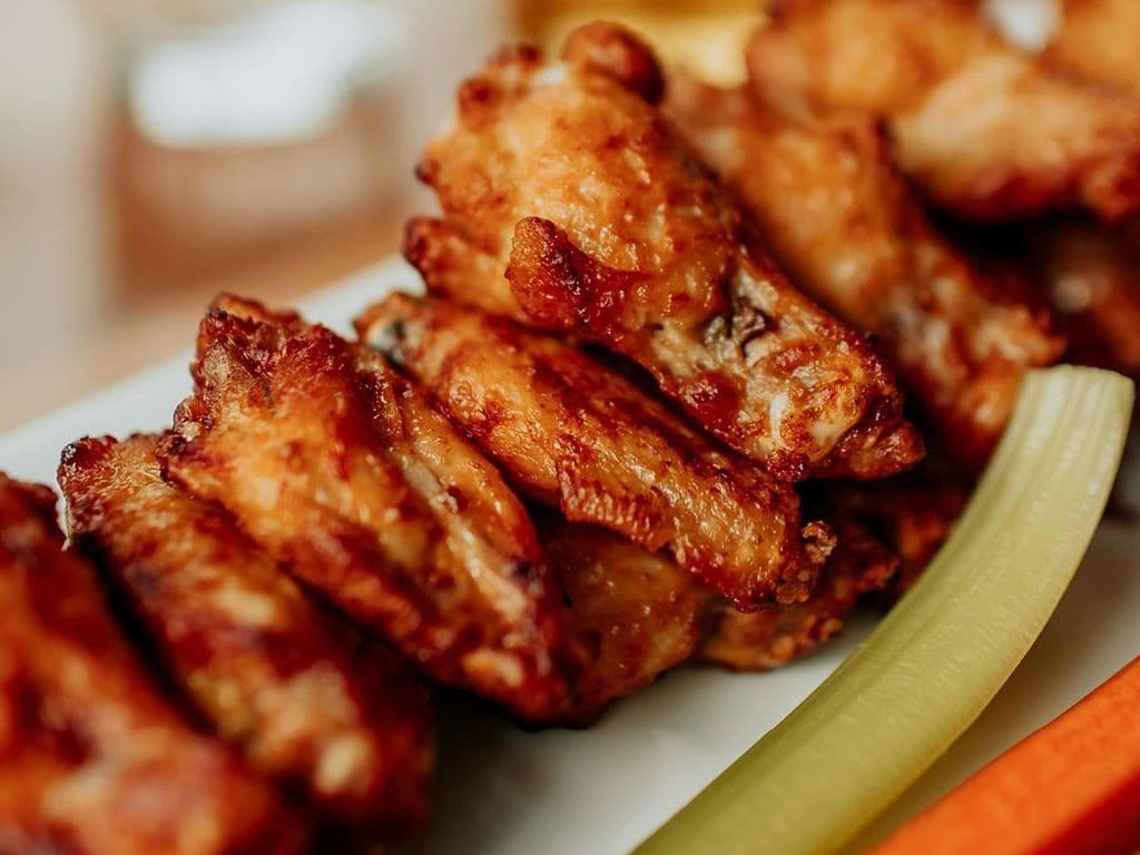 24 Ailes de poulet BUFFALO / 24 BUFFALO Chicken Wings