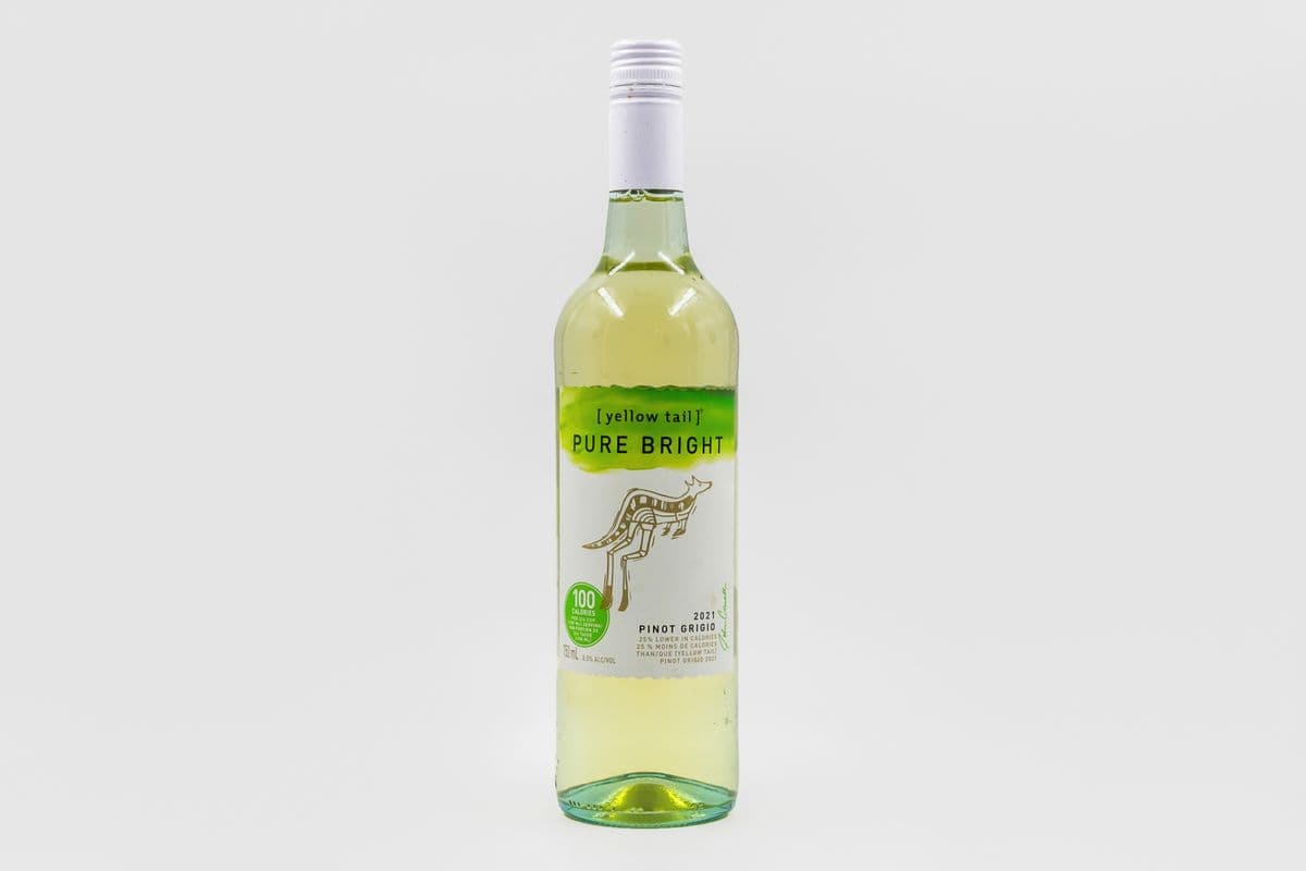 Yellow Tail Pure Bright Pinot Grigio (1 x 750ML)