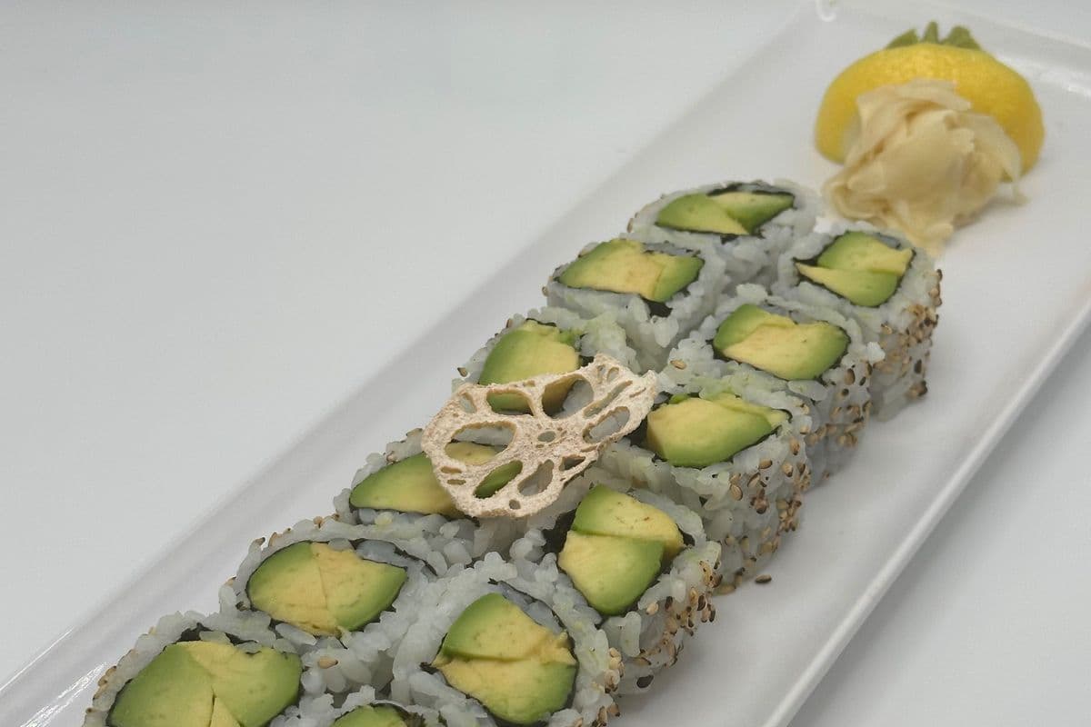 Avocado Roll (12pc)