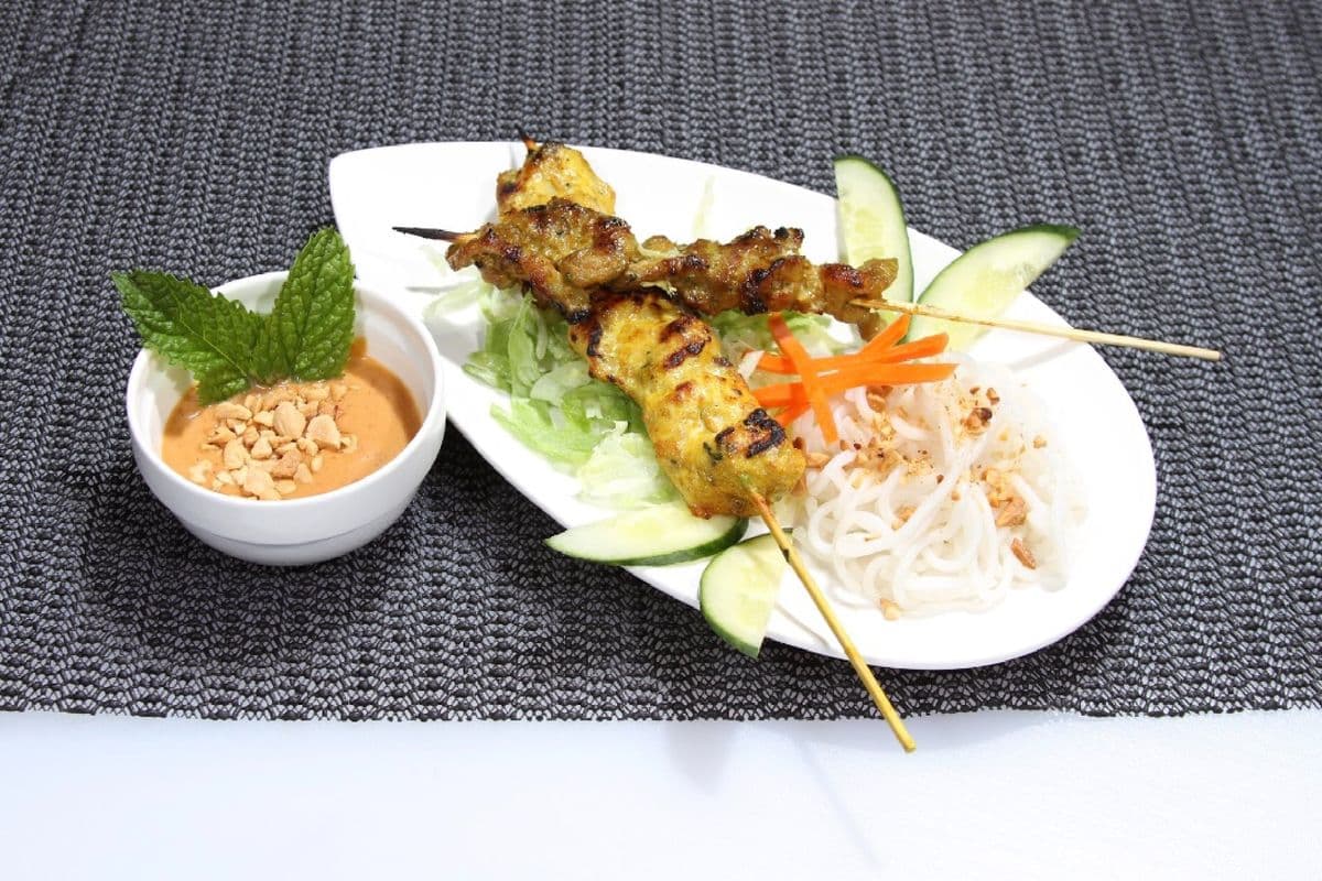 F1. Satay Chicken (2 pcs)