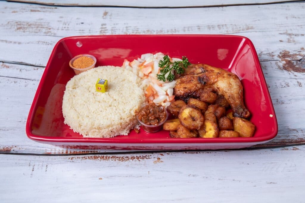 Poulet + Attieké / Chicken + Attieké
